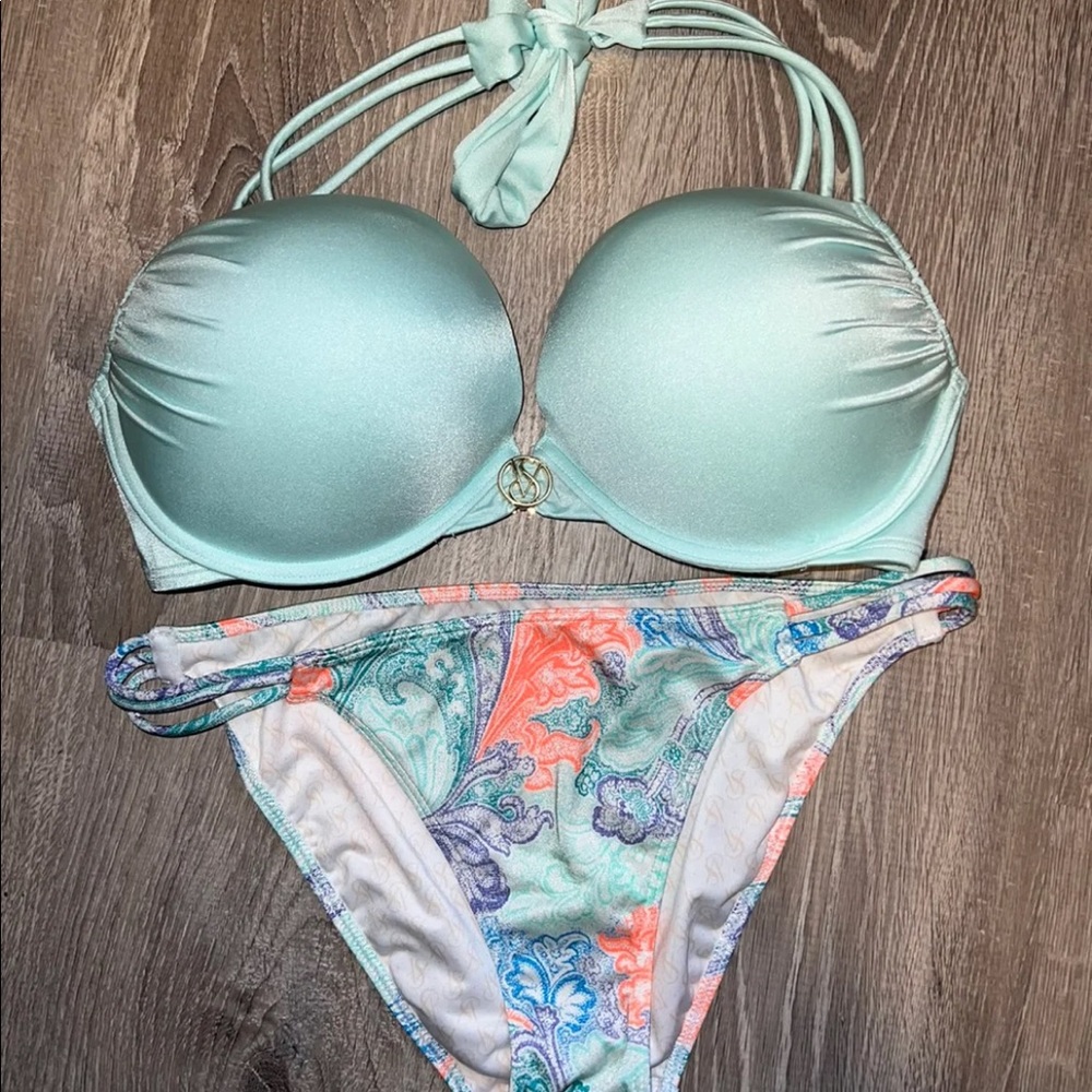 Victorias Secret Bombshell Miraculous Bikini Set Paisley 34D M